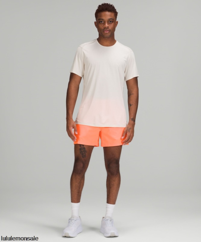 Lululemon Deutschland DELULU858 | Pace Breaker Linerless Short 5 Highlight Orange